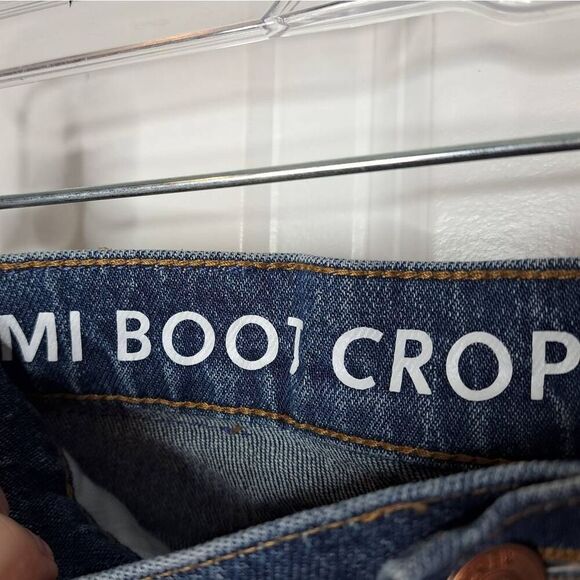 J. Crew Women's 10" Demi-Boot Crop Jean in Stone Street Wash size 28 - Picture 6 of 9